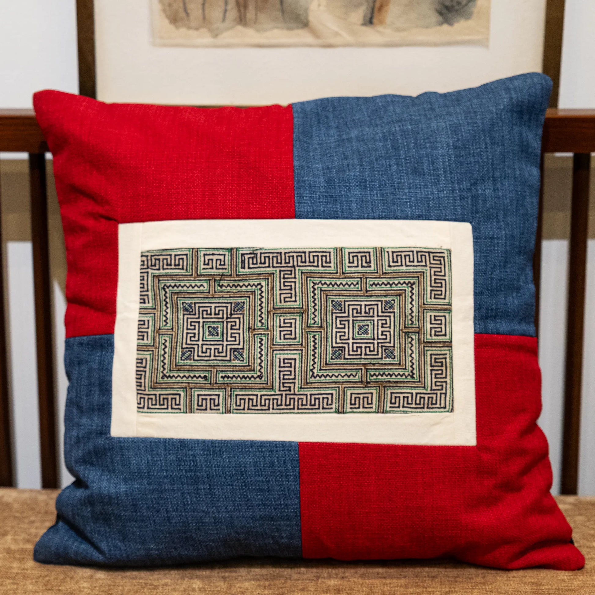 Embroidered Cushion Cover (48 cm)
