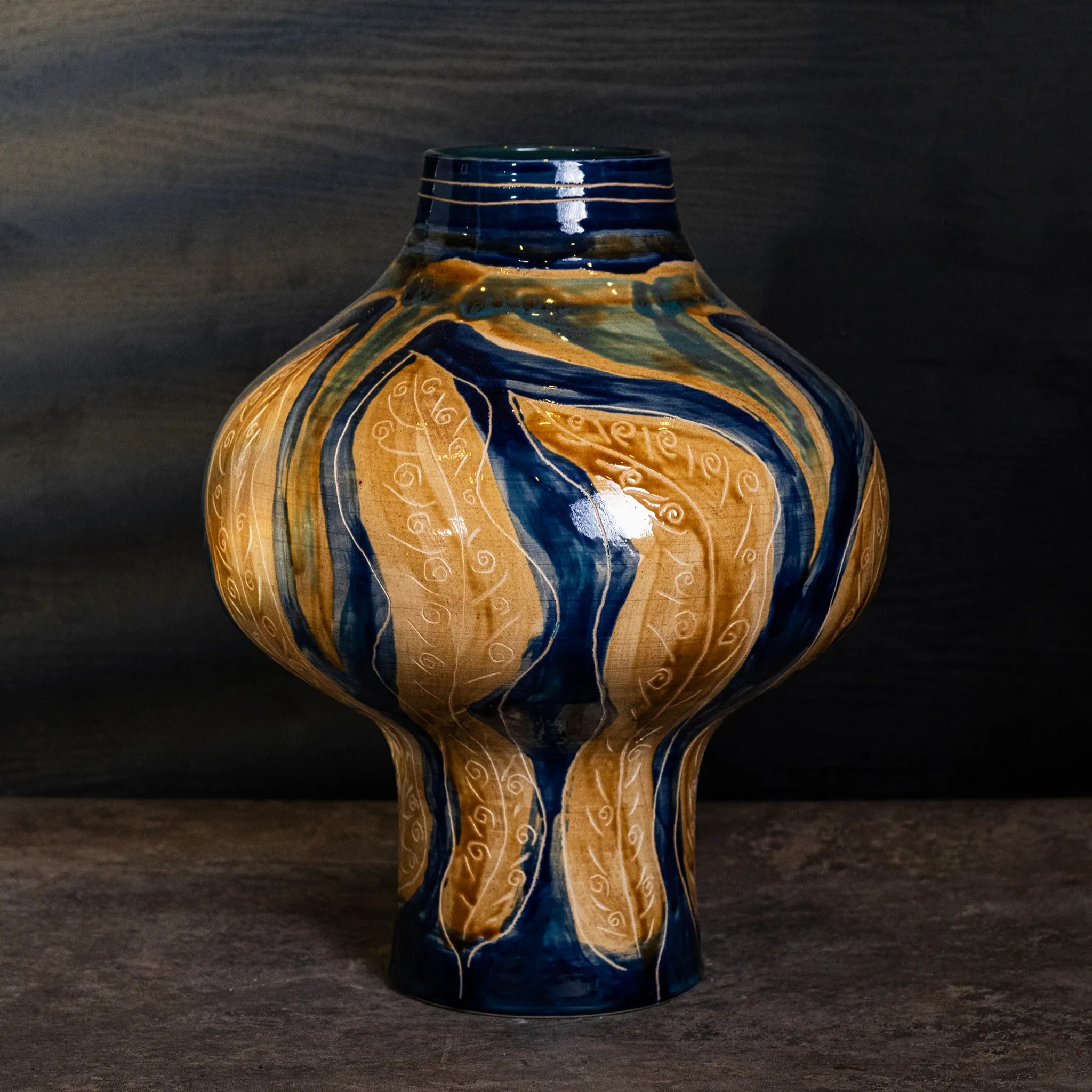Unique Ceramic Vase - In the Garden (02)